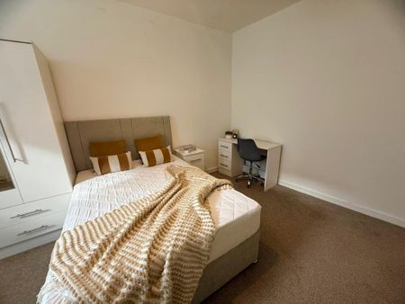 2 bedroom flat to rent - Photo 5