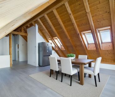 Luminous 3.5-room penthouse apartment with balcony in Buchs ZH - Foto 1