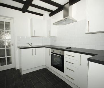 3 bedroom terraced house to rent - Photo 4