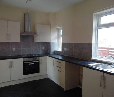 2 bedroom terraced house to rent - Photo 3