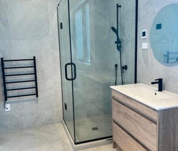 Modern four-bedroom standalone two-story home in Westgate - Photo 5