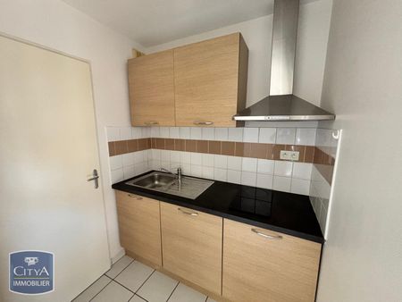 Location Appartement 2 pièces 47m² LAVAL 53000 - Photo 2