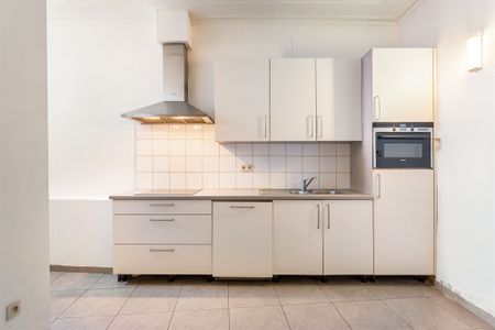 HANDELSPAND 111M2 MET WOONST 199M2 OP PERFECTE LOCATIE MET ENORME VISIBILITEIT! - Photo 2