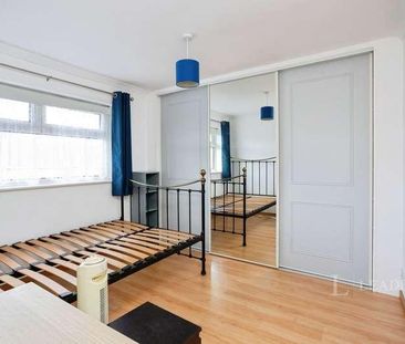 Norton Crescent, Tonbridge, Kent, TN10 - Photo 5