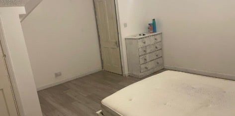 2 Bed Detached House, Richmond Road, TW9 - Photo 2