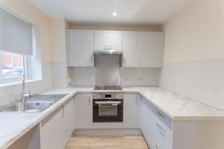 2 bedroom terraced house to rent - Photo 4