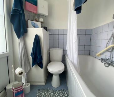 Rustig, doch nabij het centrum gelegen woning met 3 slaapkamers en ... - Foto 1