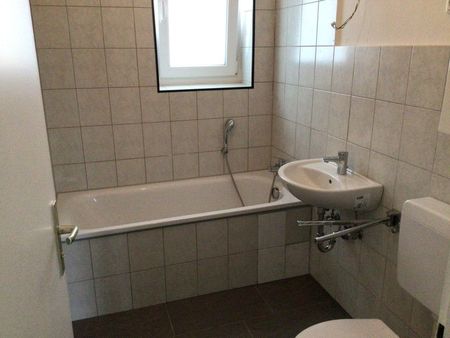 Ihre neue Wohnung: günstig geschnittene 2-Zimmer-Wohnung - Photo 3