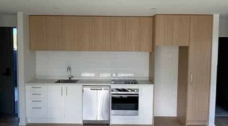 Modern Living - Photo 2