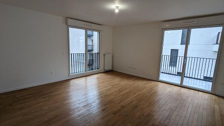 location Appartement F5 DE 121.47m² À CLICHY - Photo 3