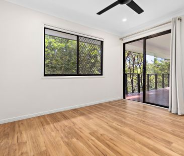 Beautifully Renovated Family Home In The Heart Of Carina. - Photo 5