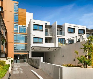 412/77 Hobsons Road, Kensington VIC 3031 - Photo 1