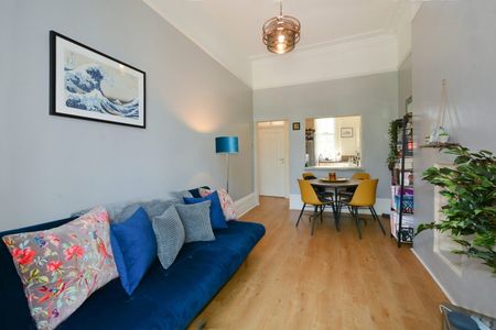 1 Bed Flat, Gloucester Avenue, NW1 - Photo 2