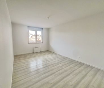 Location Appartement 2 pièces 51m² ILLKIRCH GRAFFENSTADEN 67400 - Photo 2
