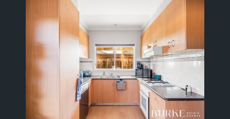 Well-Maintained 2-Bedroom Unit in a Quiet Kings Park Block of Three - Photo 2