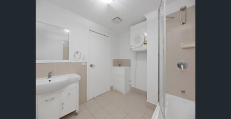 Bright & Comfortable Apartment in a Convenient Gaythorne Location - Photo 4