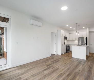 Brand New Condo in Sterling at Bell Centre B – First Month Free! - Photo 1