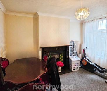 3 bedroom terraced house to rent - Photo 4