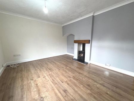 3 bedroom detached house to rent - Photo 5