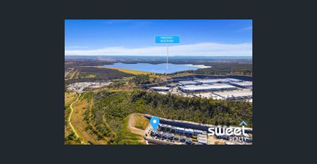 Exceptional New 5 Bedroom Home !! - Photo 3