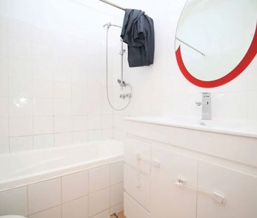 3 Bedroom House - Photo 6