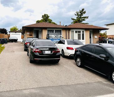 For Lease - 23 Gulliver Crescent, Brampton, Ontario - Photo 5