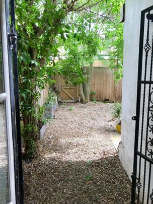 Room in a Shared Flat, Upper Leytonstone, E11 - Photo 1