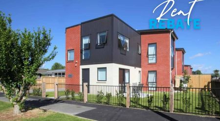 RENT REBATE AND UTILITIES INCLUDED - Great on Greta! - Photo 3