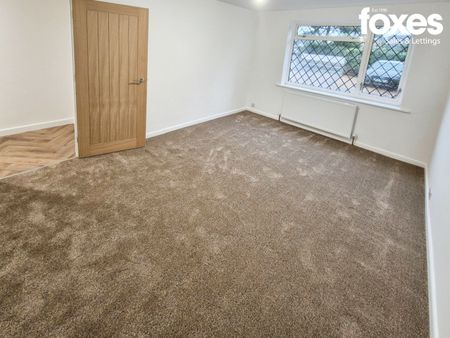 2 bed bungalow to rent in West Moors, Ferndown, Dorset, BH22 - Photo 2