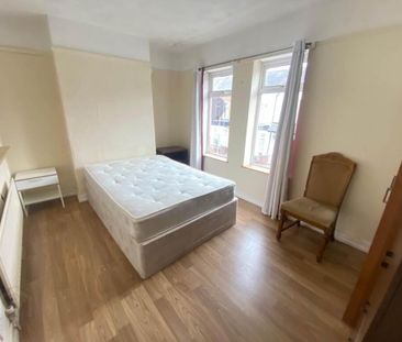 32 Moorfield Street, Bloomfield, Belfast, BT5 5BY - Photo 1