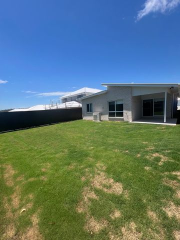 Brand New Contemporary Family Home - Photo 2