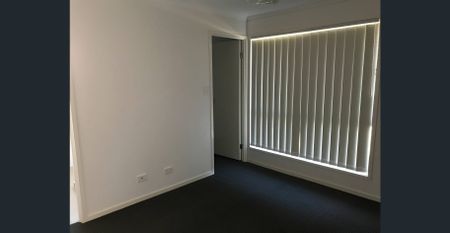 SPACIOUS MODERN GRACEMERE HOME - Photo 3