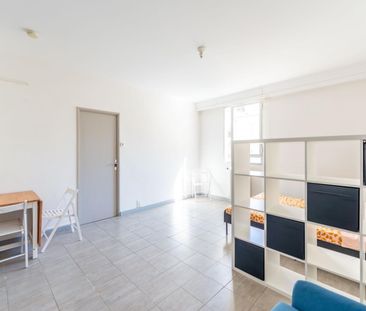 « AVIGNON IM STUDIO MEUBLE 41.03M² » - Photo 1