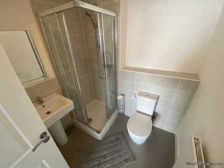 2 bedroom property to rent in Renfrew - Photo 2