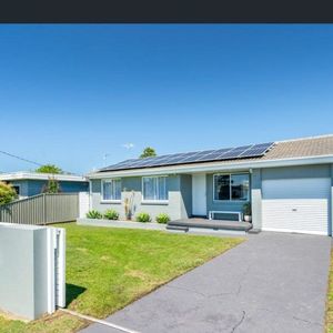 Renovated Home - Includes Electricity - Photo 2