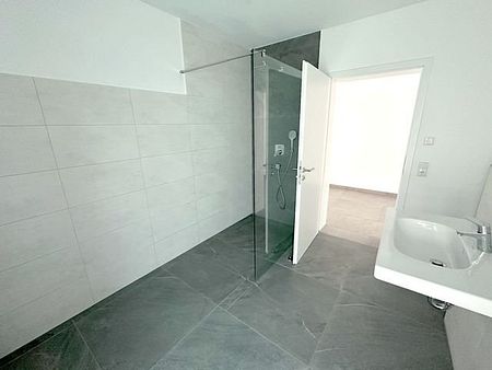 SCHADE HAUSVERWALTUNG - Sanierte 3-Zimmerwohnung im Ortskern von Herscheid! Energetisch TOP! - Foto 5