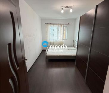 Inchiriez apartament 3 camere, decomandat, Zona Nicolina - Pizza Nico - Fotografie 1
