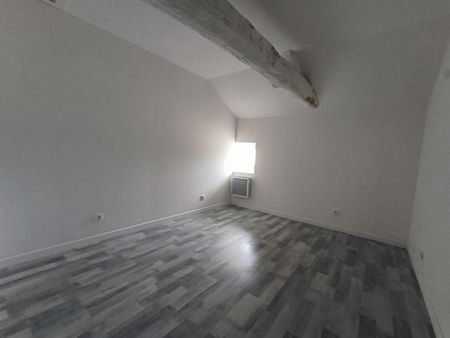 Location Appartement 3 pièces 62m² - Photo 2