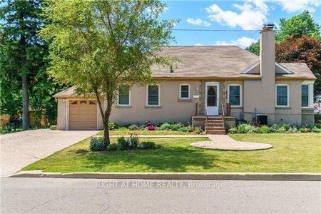 For Lease - 2913 Kingston Road, Toronto, Ontario - Photo 5