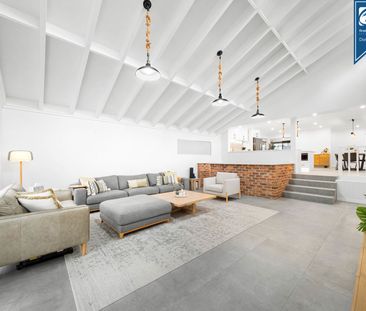 Luxury 4-Bedroom Home with Pool & Alfresco Living - Photo 5