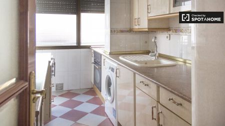 madrid, Community of Madrid 28025 - Photo 2