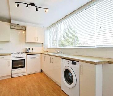 Park Place, Hillview Road, Woking, Surrey, GU22 - Photo 1