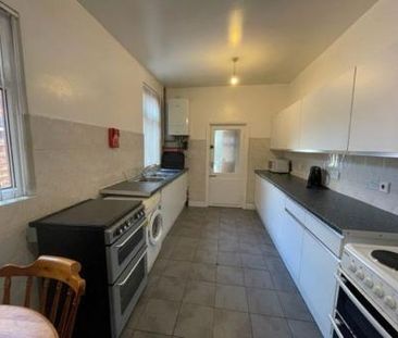 Westcotes Drive, Leicester - Photo 3