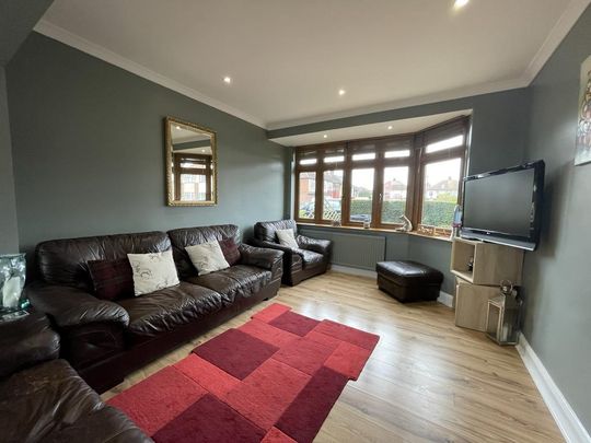 4 bedroom terraced house to rent - Photo 1