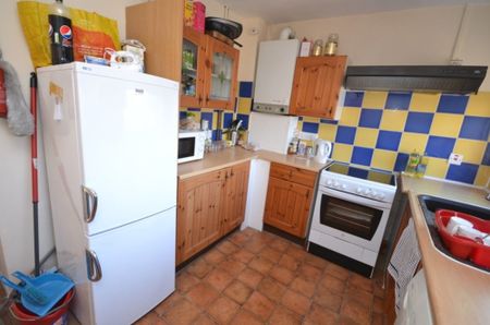 3 Bed Flat, Loughborough Road, NG2 - Photo 3