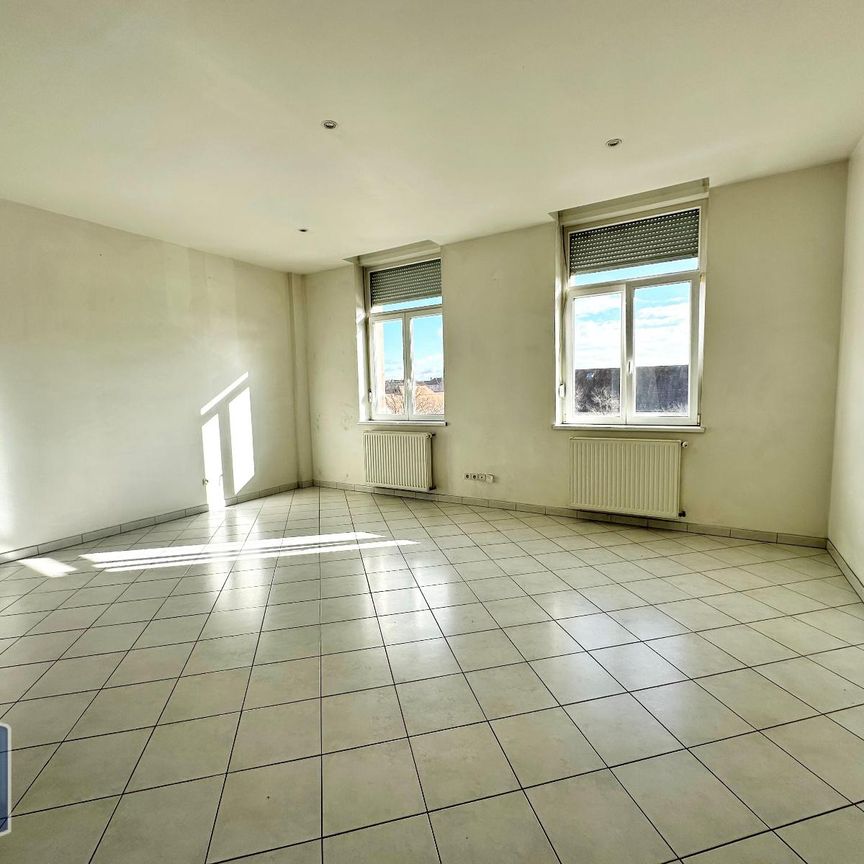 Location Appartement 3 pièces 86m² MULHOUSE 68100 - Photo 1