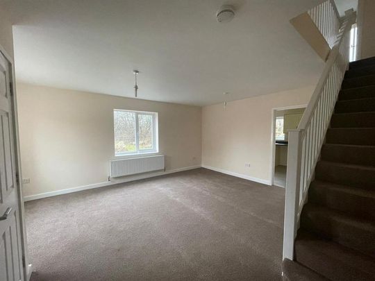 3 bedroom semi-detached house to rent - Photo 1