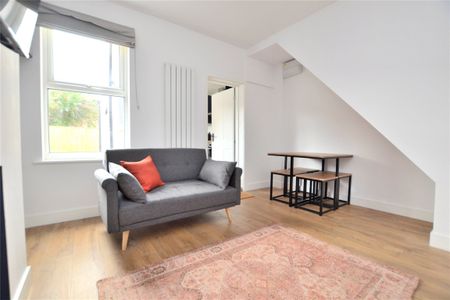 Swan Road, Gloucester, Gloucestershire, GL1 - Photo 3