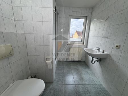 Mit Personenaufzug und Terrasse: 2-Raum Wohnung in der Geraer Innenstadt - Photo 2