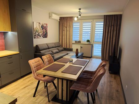 Mieszkanie z 3 sypialniami plus salon - Photo 2